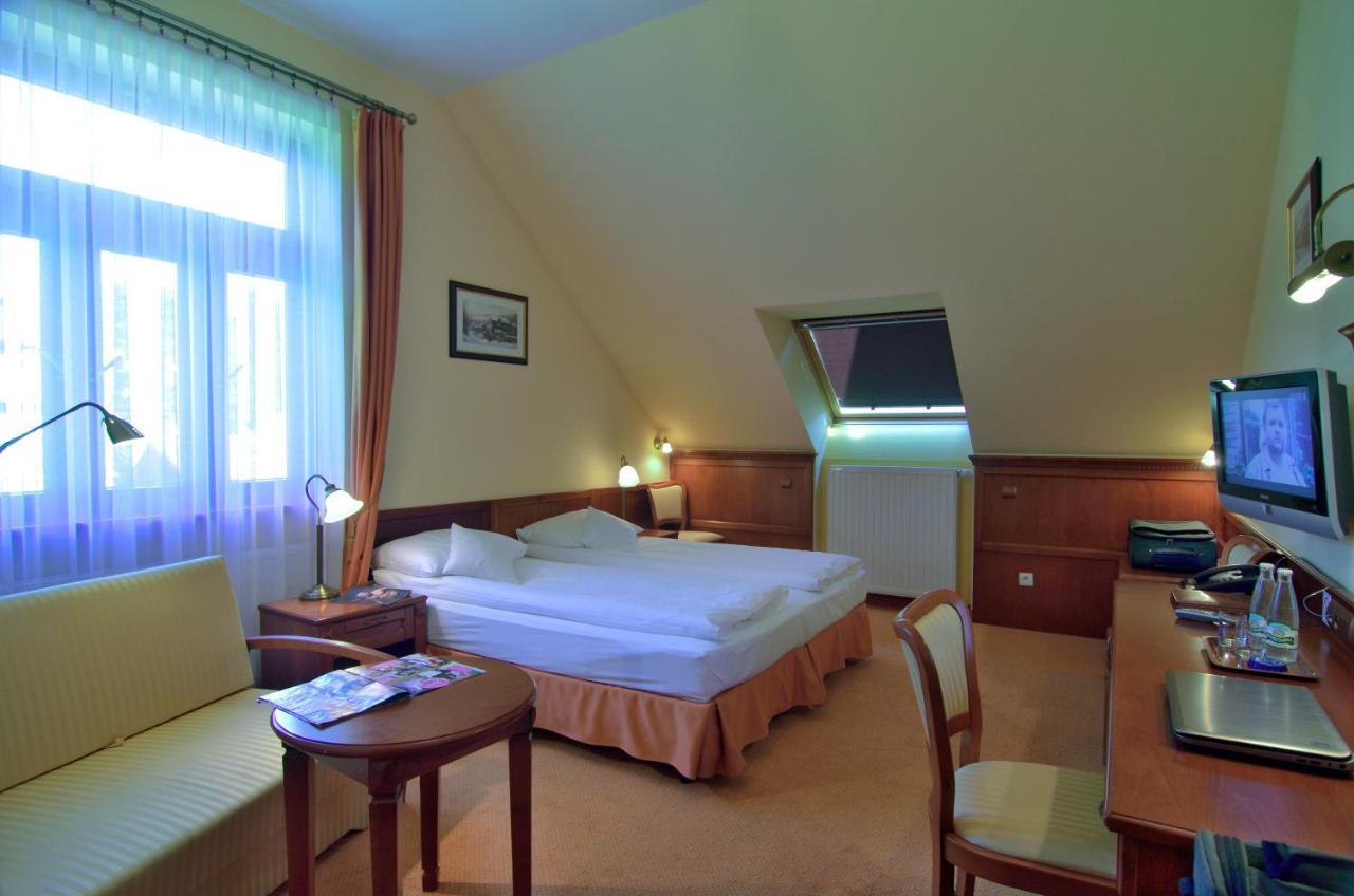 Hotel Stefania Krynica Zdroj Ngoại thất bức ảnh